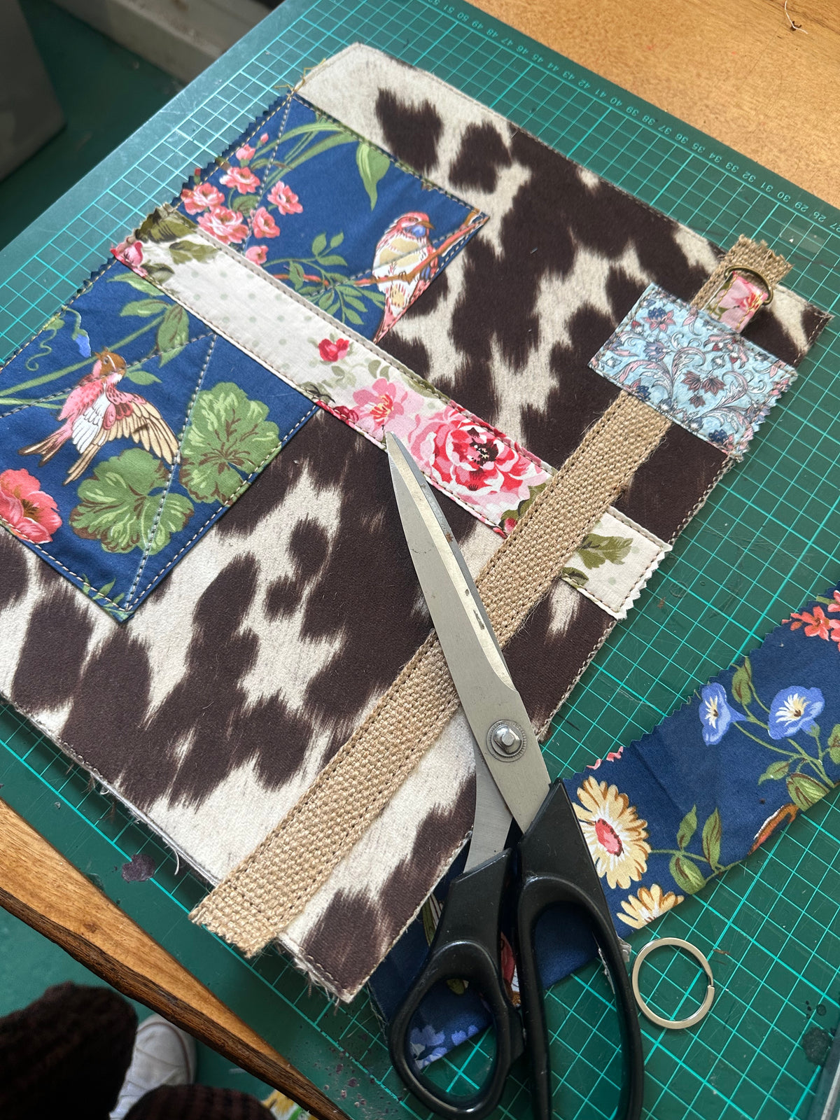 SOS Handmade Bag - COW FLORALS